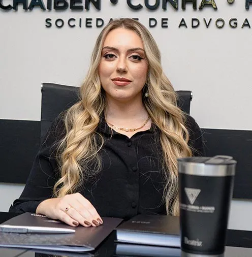 Beatriz Negreiros - Advogada Associada